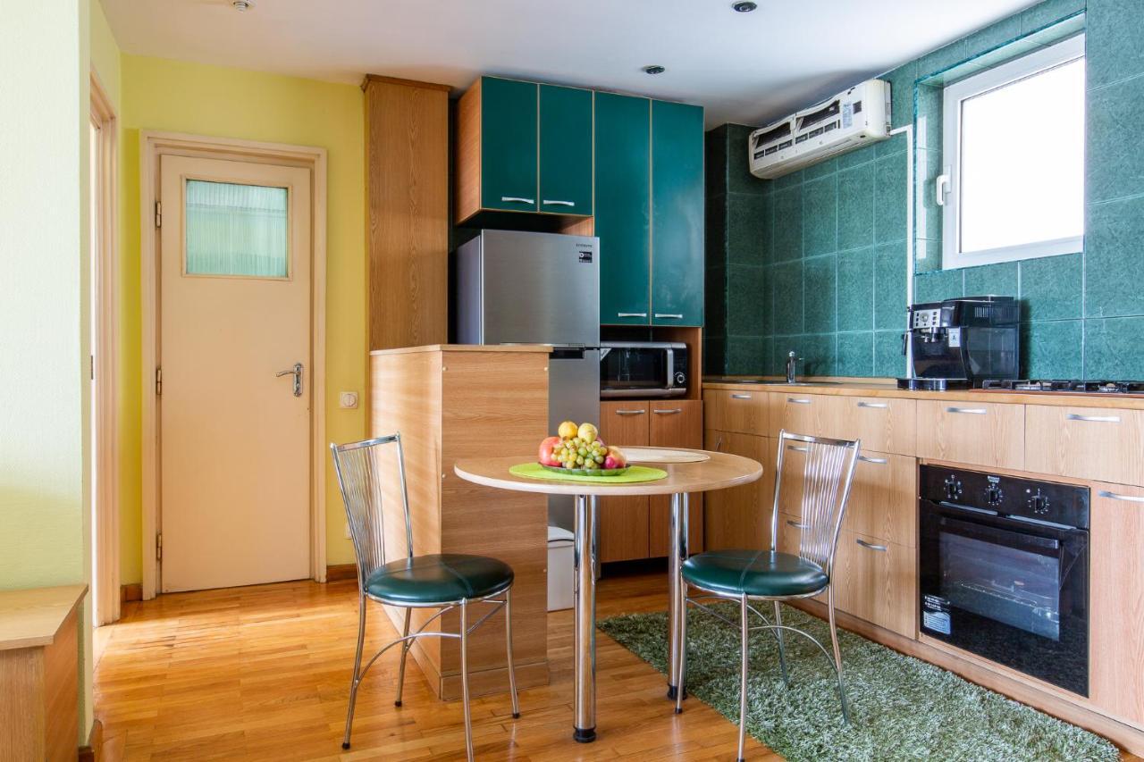 Cozy Apartment Bucharest Exterior photo